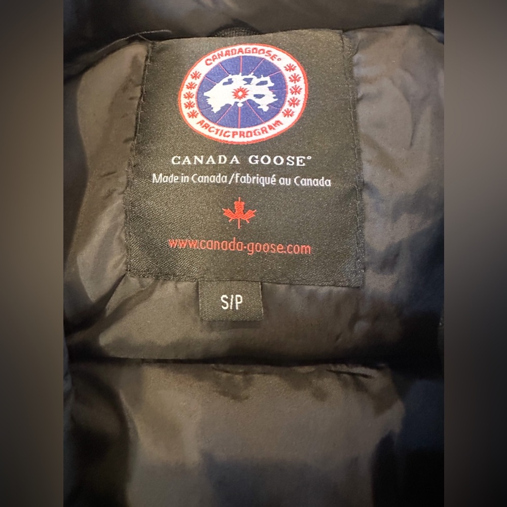 Canada Goose Black Vest S - Picture 9 of 11